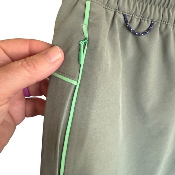 Title Nine Skort Women's M Green Athleisure Athletic Golf tenniscore preppy - Picture 3 of 8